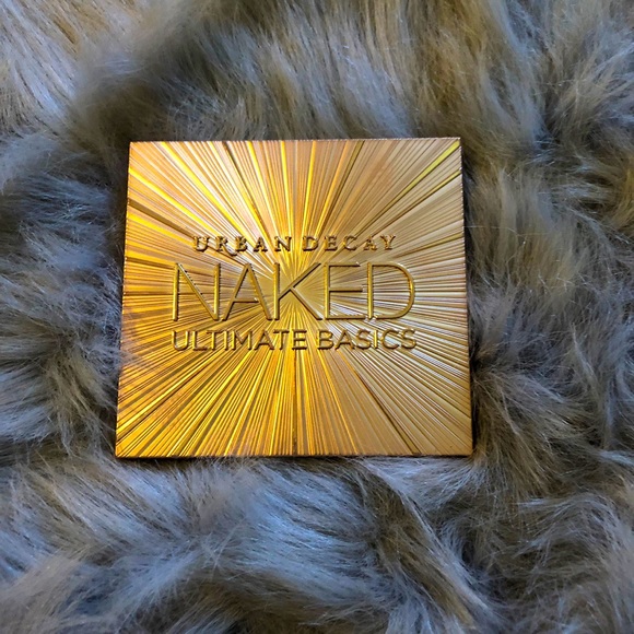 Urban Decay Naked Ultimate Basics eyeshadow✨ - Picture 2 of 2
